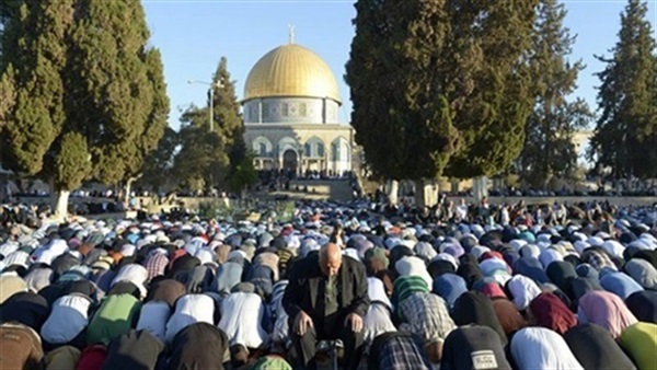 الجمعة الأخيرة في رمضان ربع مليون مُصلي في الاقصي