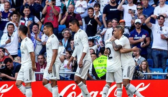 ريال مدريد يصالح الجماهير بفوز صعب ضد فياريال