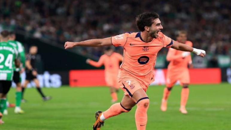 برشلونة يضرب ريال بيتيس بخماسية ويستمر في صدارة الليغا