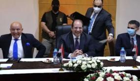 الوفد المصري يحاول حل الأزمة في قطاع غزة