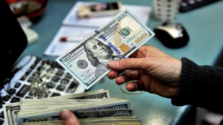 الدولار يشهد تراجع مقابل الشيكل الاسرائيلي