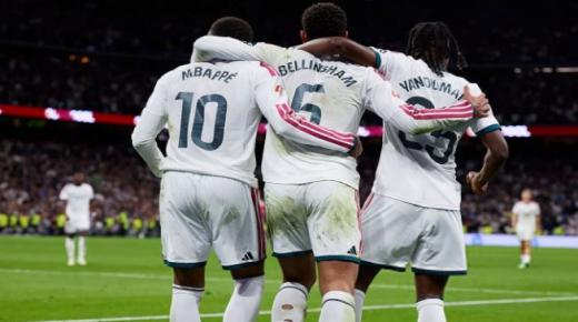 ريال مدريد ينتصر علي اشبيلية برباعية في البرنابيو و يرتقي للمركز الثالث في ترتيب الليغا