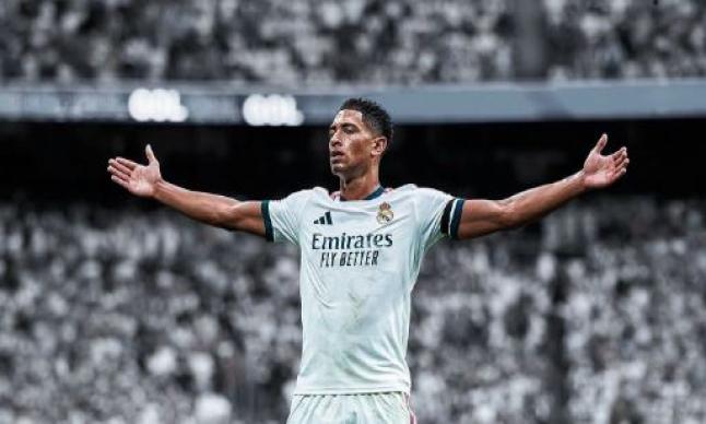 مدريد يحقق الفوز برباعية نظيفة و يتصدر الدوري الاسباني مؤقتا