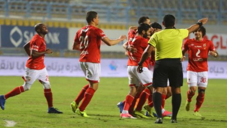 الاهلي يهزم انبي ويبتعد بصدارة الدوري المصري