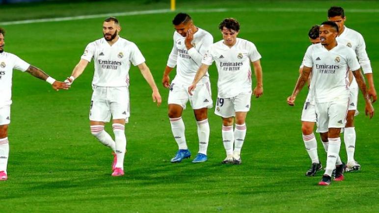 ريال مدريد يتجوز قادش بثلاثية نظيفة ويستعيد صدارة الدوري الاسباني