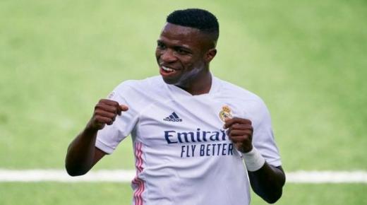 فينيسيوس جونيور يستمر مع ريال مدريد