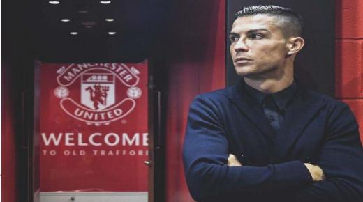 رسميا كريستيانو اصبح لاعبًا لفريق مانشستر يونايتد لمدة عامين