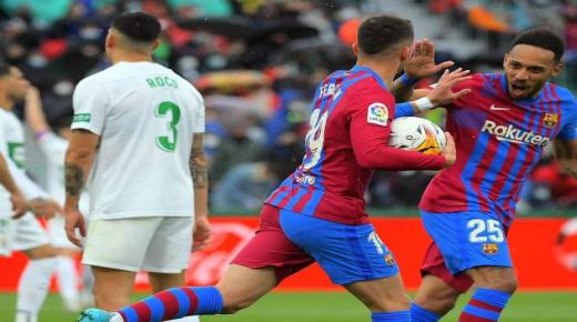 برشلونة يحقق انتصار صعب على التشي ويستعد لمواجهة غلطة سراي